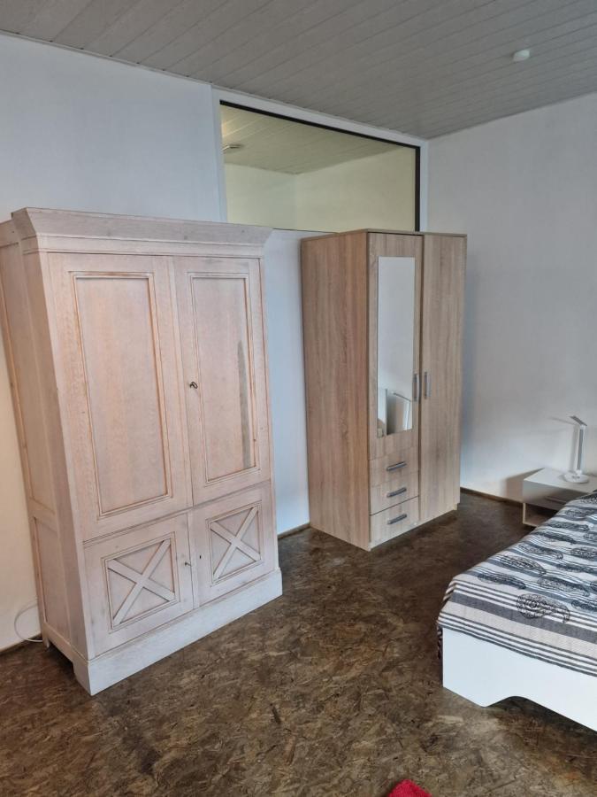 Apartment Wunderlich Rot *